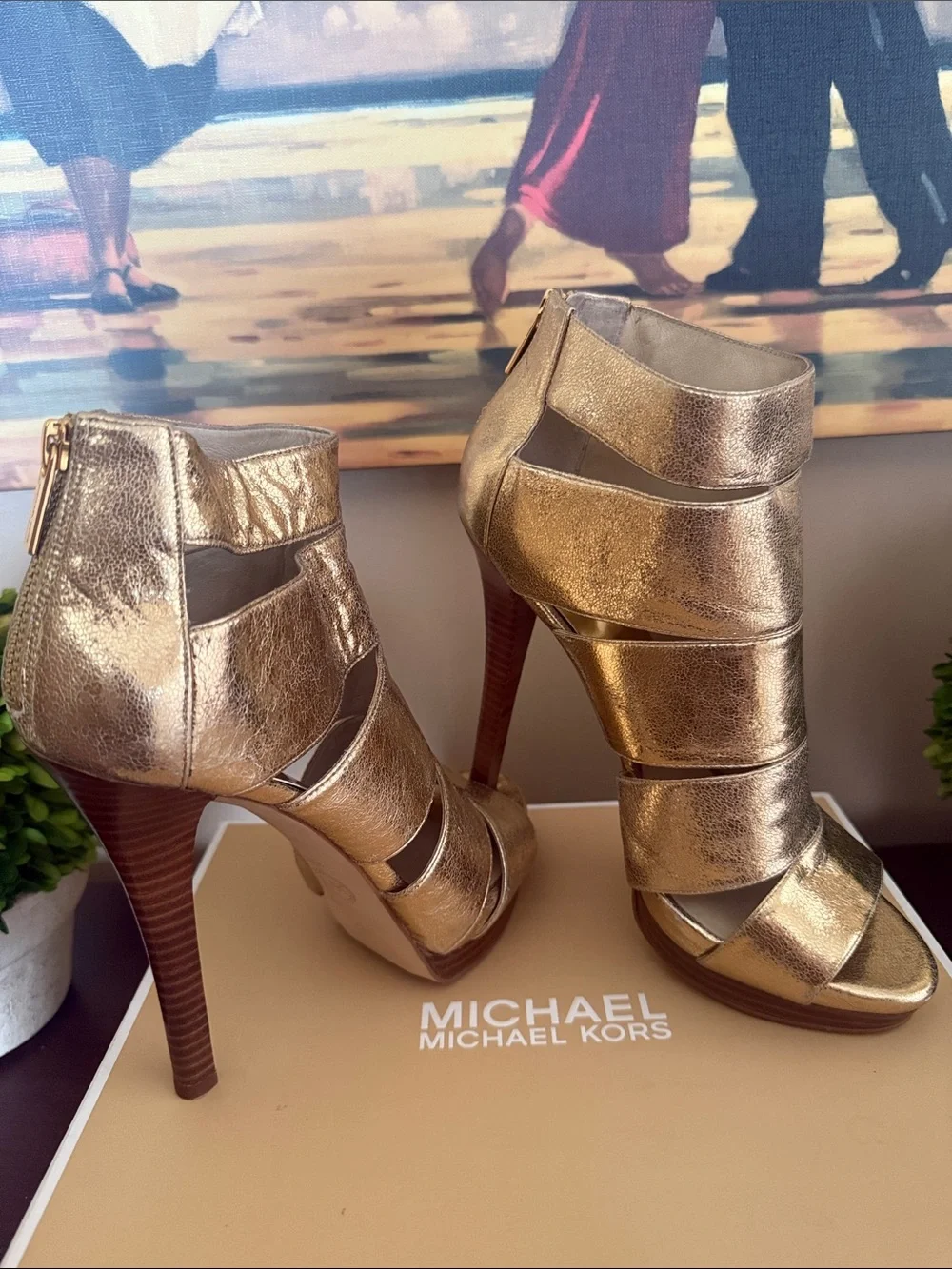 MICHAEL Michael Kors ✨GISELE✨ METALLIC GOLD LEATHER PLATFORM HEELS SIZE 10M